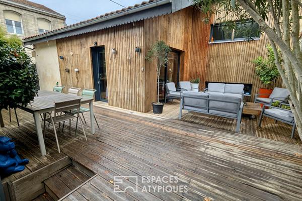 Maison style échoppe avec extérieur, dépendance et garage
