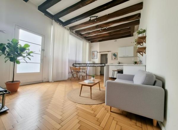 EXCLUSIVITE - A VENDRE  37000 TOURS CENTRE - Place Plumereau -  - 32m2 - Studio / Local