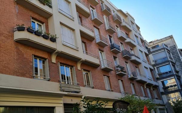 Appartement à louer    2 pièces •  Avignon