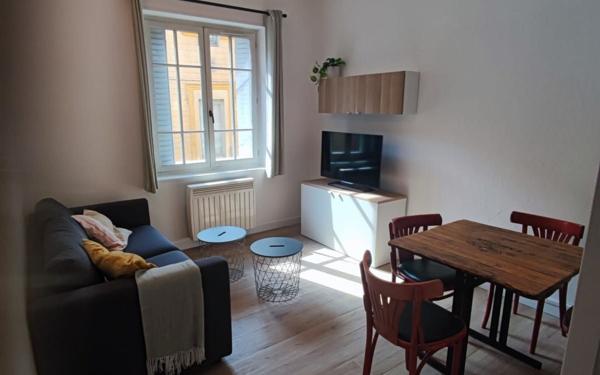 Appartement à louer    2 pièces •  Avignon