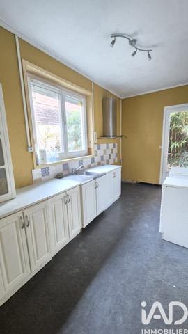 Maison à vendre 8 pièces 198 m² Saint-Amand-les-Eaux