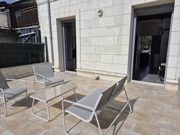 Colocation triplex T5 à louer – Terrasse et vue sur la Vienne
