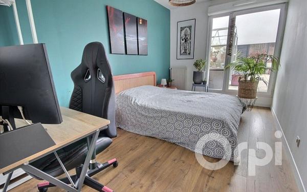 Appartement à vendre    4 pièces • 81,31 m2 Élancourt