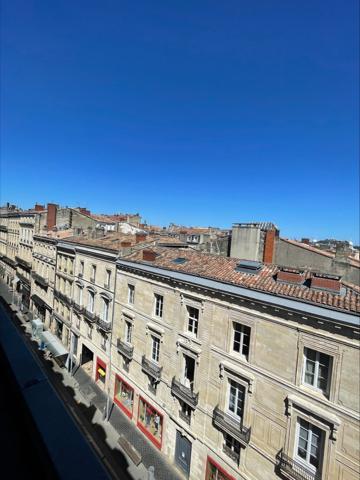 APPARTEMENT T4 HYPER CENTRE POXIMITE PEY BERLAND Bordeaux (33000)