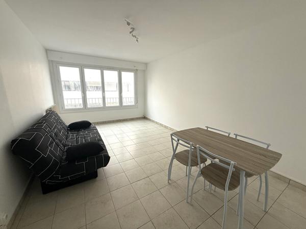 LA ROCHE SUR YON - CENTRE VILLE