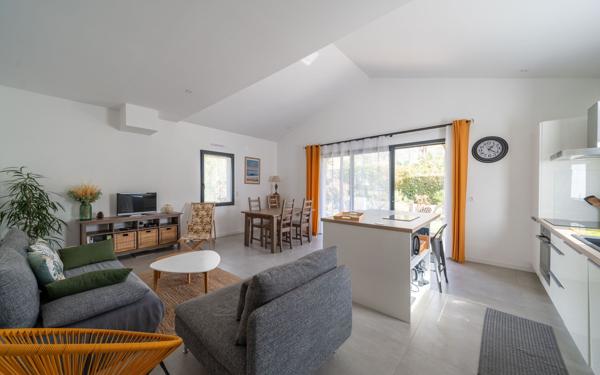 Maison à vendre    7 pièces •  Biscarrosse