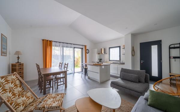 Maison à vendre    7 pièces •  Biscarrosse