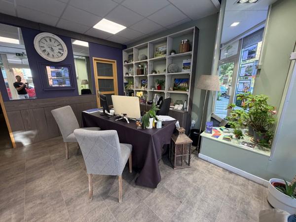À LOUER ? LOCAL COMMERCIAL DE 40 m² AVEC VITRINE À MONTAUBAN Montauban