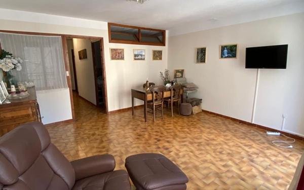 Appartement à louer    2 pièces •  Saint-Ambroix