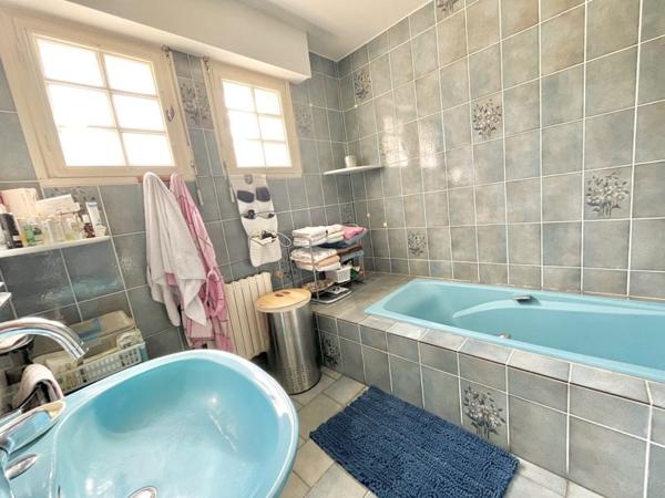 Maison à vendre |  Saint-Hernin |  5 pièces | 120 m²