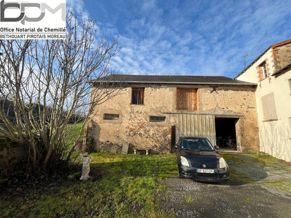 Immeuble à vendre à Chemillé-en-Anjou dans le Maine-et-Loire (49120), ref : 49062/794