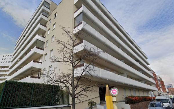 Appartement à vendre    4 pièces • 76 m2 La Courneuve