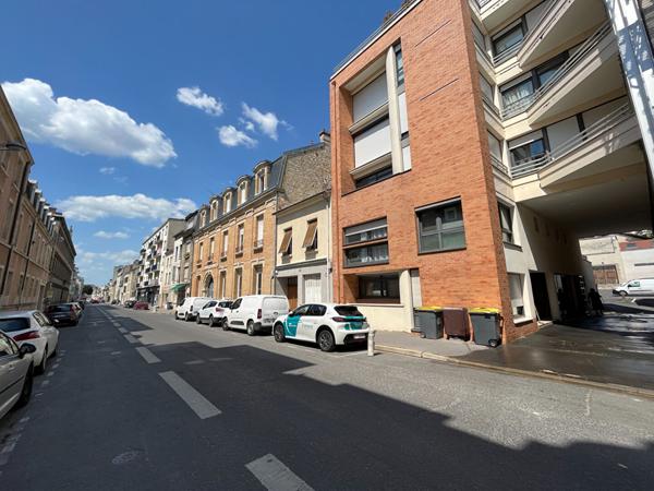 PARKING, REIMS - BARBATRE