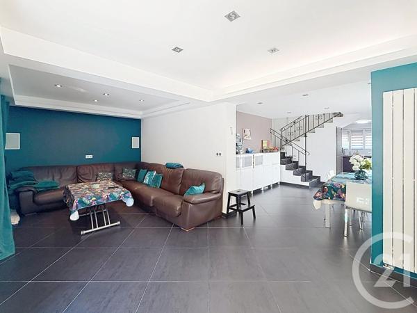 Maison à vendre  9 pièces - 143,27 m 2   LE THILLAY  - 95