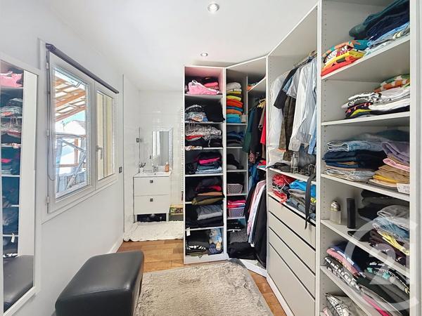 Maison à vendre  9 pièces - 143,27 m 2   LE THILLAY  - 95
