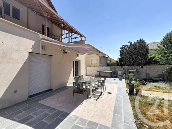 Maison à vendre  9 pièces - 143,27 m 2   LE THILLAY  - 95
