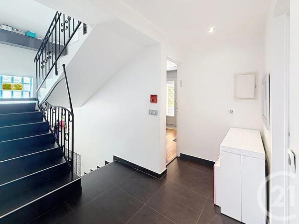 Maison à vendre  9 pièces - 143,27 m 2   LE THILLAY  - 95