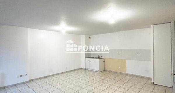 Location Appartement 3 pièces 66.4 m² - L'étrat 42580