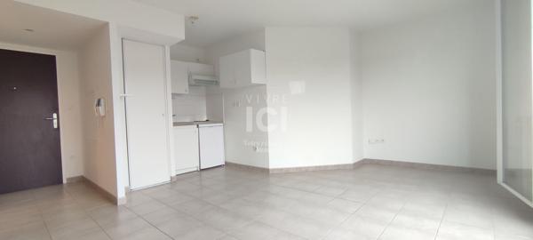 SAUTRON Bourg- Beau T3 lumineux de 67m² avec terrasse et 2 stationnements sécurisés