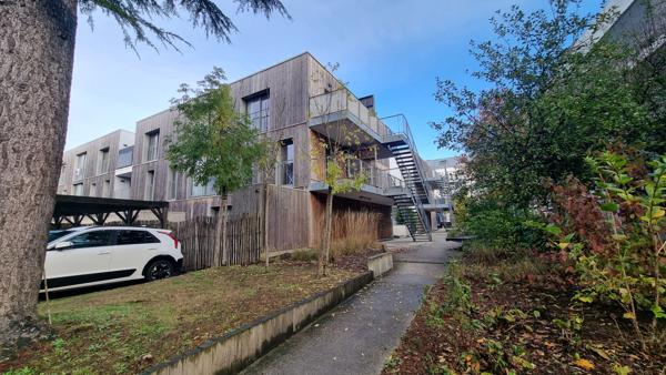 SAUTRON Bourg- Beau T3 lumineux de 67m² avec terrasse et 2 stationnements sécurisés