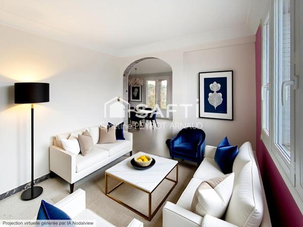 Maison à réinventer avec beau potentiel et terrain