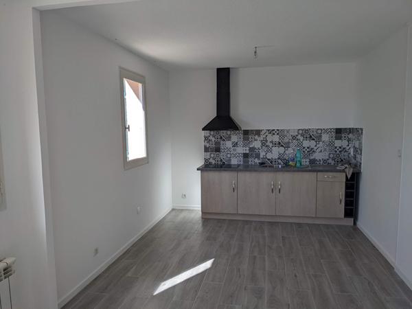 A LOUER - Appartement Pierrelatte 3 pièces avec terrasse