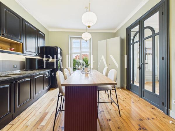 Appartement rare 149 m² avec terrasse, ascenseur, parking– Quartier Impérial, près de l’Hôtel du Palais et de la Grande Plage – Biarritz, BIARRITZ