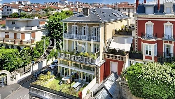 Appartement rare 149 m² avec terrasse, ascenseur, parking– Quartier Impérial, près de l’Hôtel du Palais et de la Grande Plage – Biarritz, BIARRITZ