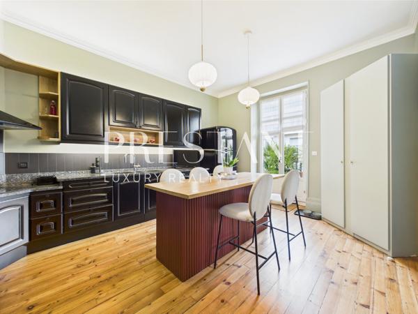 Appartement rare 149 m² avec terrasse, ascenseur, parking– Quartier Impérial, près de l’Hôtel du Palais et de la Grande Plage – Biarritz, BIARRITZ