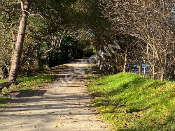 Concarneau Terrain viabilise de 820 m2 proche plages et voie verte