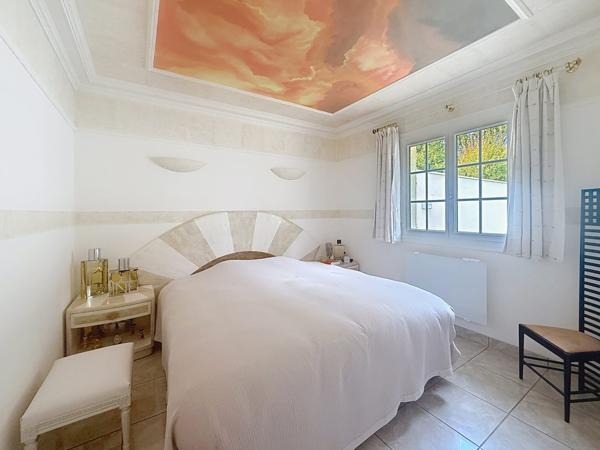 À vendre - Maison individuelle, 5 pièces située à Tours (37000)