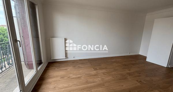 Location Studio 27.46 m² - La Varenne St Hilaire 94210