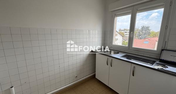 Location Studio 27.46 m² - La Varenne St Hilaire 94210