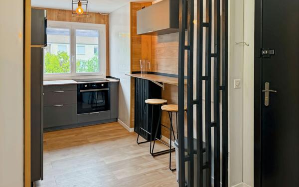 Appartement à vendre    3 pièces •  Hyères