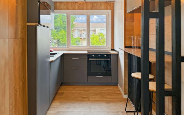 Appartement à vendre    3 pièces •  Hyères