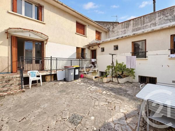 Maison à vendre  8 pièces - 158,20 m 2   MONTREUIL  - 93