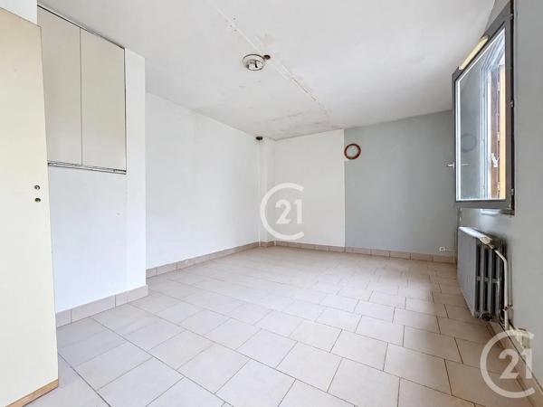 Maison à vendre  8 pièces - 158,20 m 2   MONTREUIL  - 93