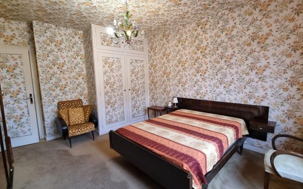 Maison à vendre    5 pièces •  Tours