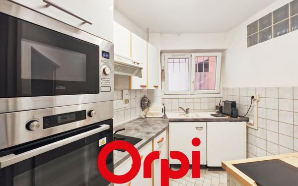 Appartement à vendre    2 pièces • 50 m2 Bandol