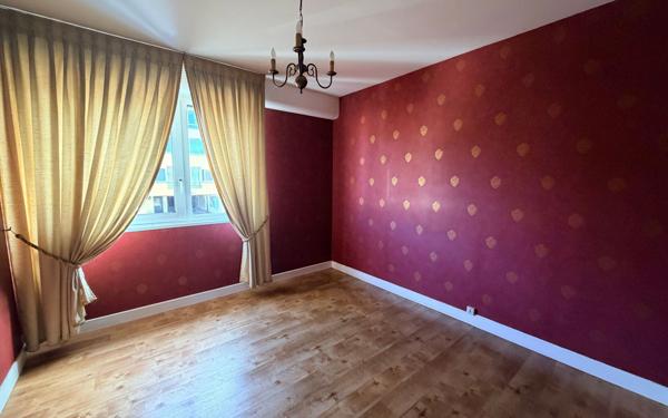 Appartement à vendre    5 pièces • 108 m2 Bar-le-Duc
