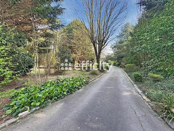 Maison 7 pièces - 450 m² Bien prestige