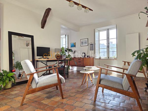 Vente
                Appartement125,27 m² - 5 Pièces -
                    ORLEANS (45000)