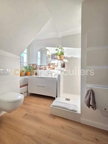 Vente
                Appartement125,27 m² - 5 Pièces -
                    ORLEANS (45000)
