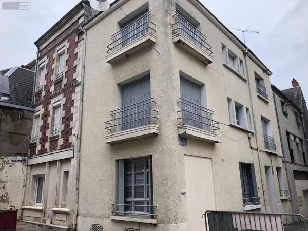 Immeuble à vendre à Issoudun dans l'Indre (36100), ref : 11813/1165