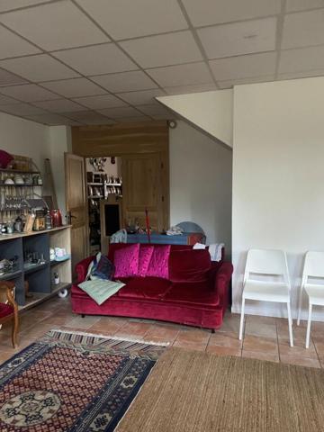 CHANCELADE - IMMEUBLE MIXTE  480 m², COMMERCES ET BUREAUX