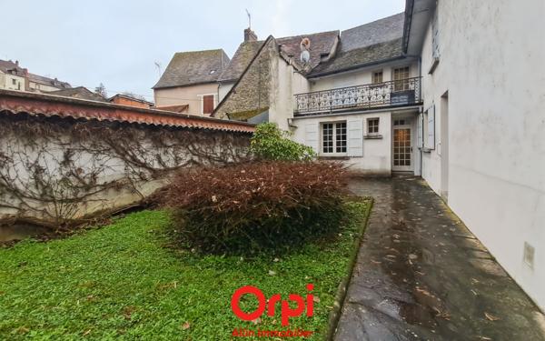 Maison à vendre    5 pièces •  Chambon-sur-Voueize