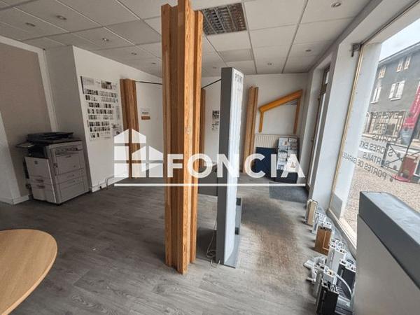 Location Local commercial 1 pièce 40 m² - 92 BOULEVARD DE LA REPUBLIQUE Froges 38190