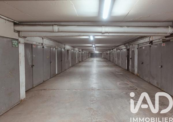 Parking à vendre 13 m² Paris 18