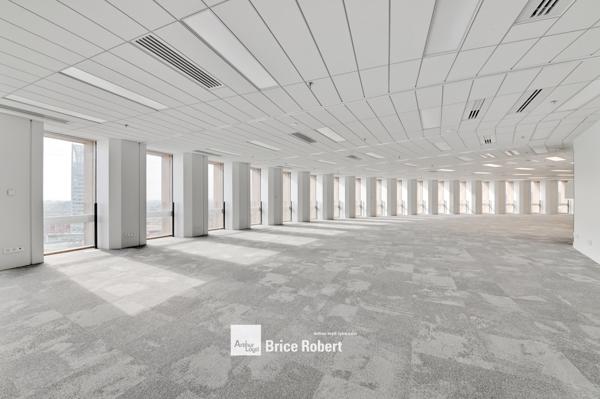 Bureaux rénovés à louer à Lyon bureaux avec vue panoramique Part-Dieu