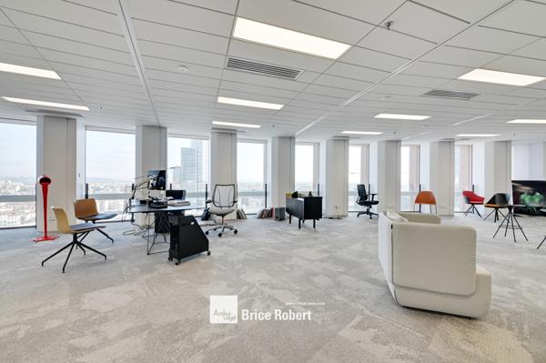 Bureaux rénovés à louer à Lyon bureaux avec vue panoramique Part-Dieu